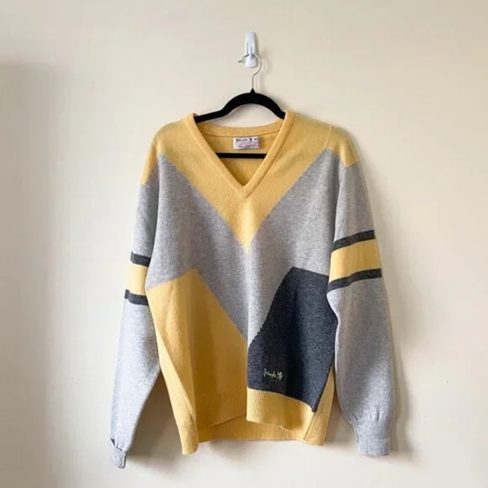 Vintage • 100% Wool Pringle of Scotland Yellow and Gray Geometric Stripe Sweater